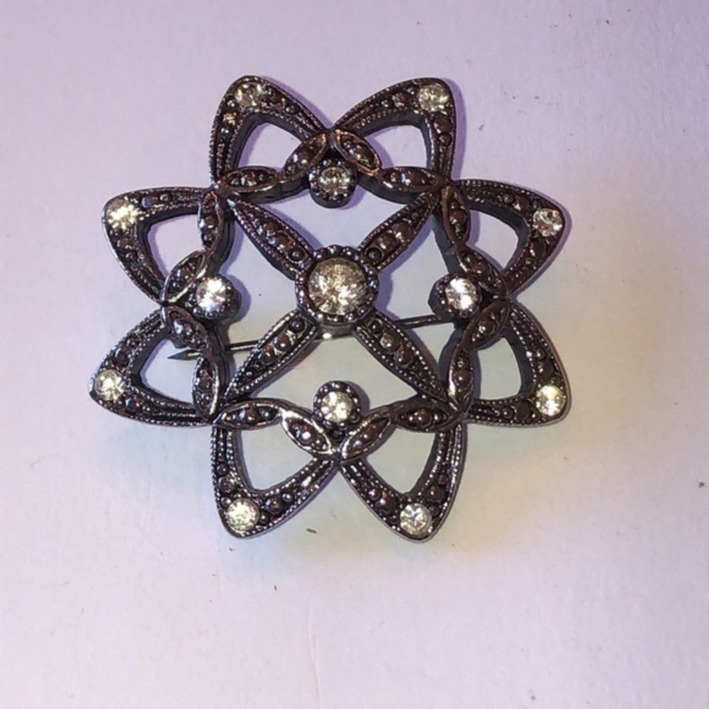 Vintage Liz Claiborne Silver & Clear CZ Rhinestone Brooch Shoulder Pin